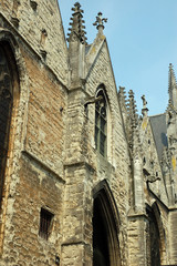 Eglise Saint-Pierre et Saint-Guidon