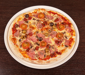 pizza with ham and mushrooms