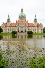 Fototapeta na wymiar New Town Hall Hannover