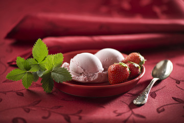 Strawberry ice cream