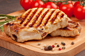 Grilled steak with vegetables