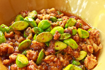 Stir-fried of Spicy Pork with Stink Beans