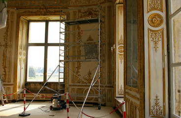Travaux de rénovation au château.