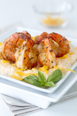 Cheesy Shrimp and grits_cheddar garnish