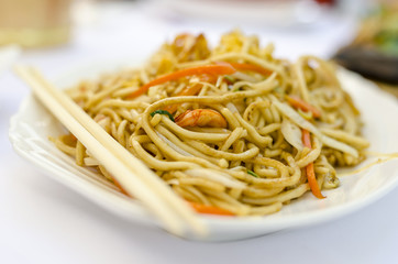 Chinese noodles with shrimps