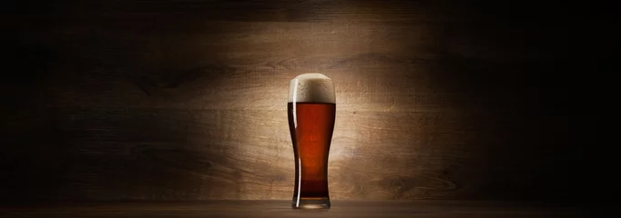 Papier Peint photo Alcool glass beer on wood background with copyspace