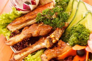 grilled ribs with vegetables