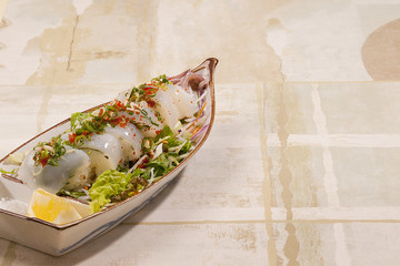 日本料理・イカの姿寿司・船盛り