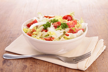 bowl of tomato salad