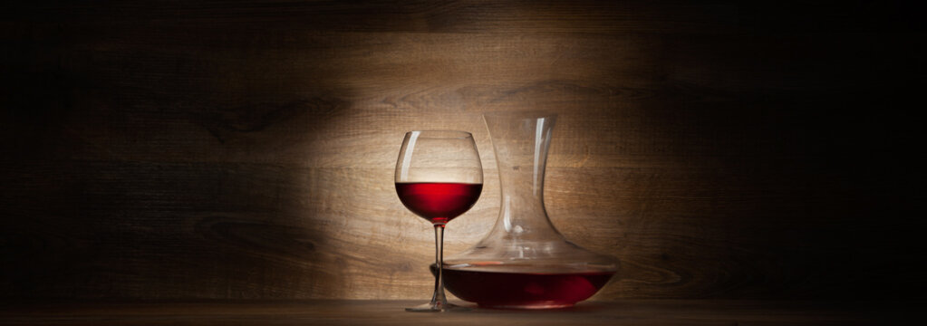 Decanter Background Images – Browse 31,466 Stock Photos, Vectors, and