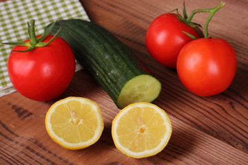 tomaten - zitrone - gurke