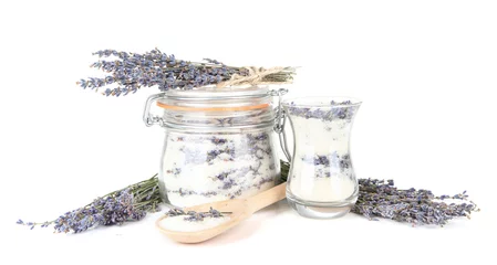 Foto auf Glas Jar of lavender sugar and fresh lavender flowers isolated © Africa Studio
