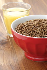 wheat bran cereal breakfast