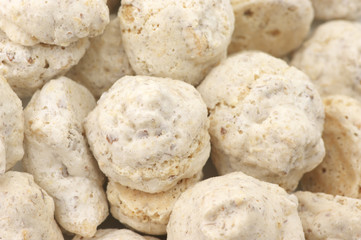 Almond cookies