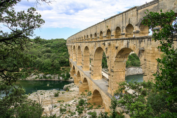Obraz premium Pont du Gard, old water line of the Romans