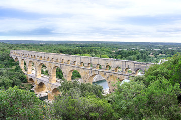 Fototapeta premium Pont du Gard, old water line of the Romans