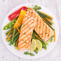 grilled salmon and vegetables