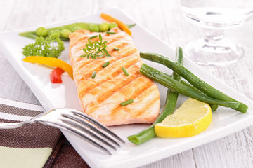 grilled salmon and vegetables