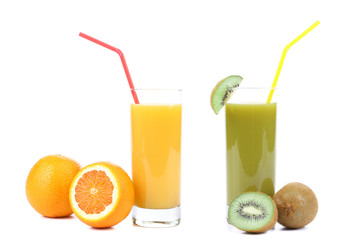 Orange and kiwi juices
