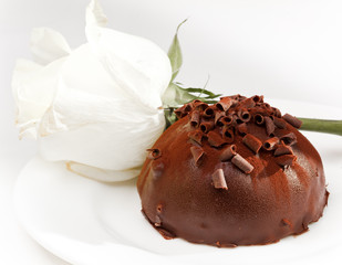 Chocolate cake and white rose