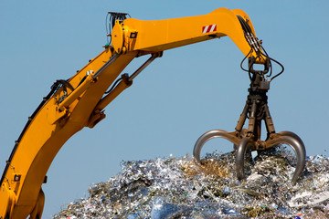 Close-up of a crane for recycling metallic waste