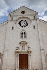 Fototapeta na wymiar Eglise de Bari