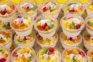 Dessert fruit.
