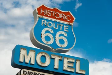 Poster Im Rahmen Historisches Motel-Schild der Route 66 in Kalifornien © Michael Flippo