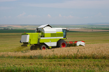 Obraz premium Combine harvester