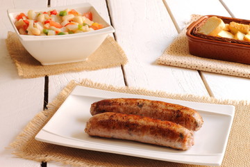 Butifarra con ensalada de alubias