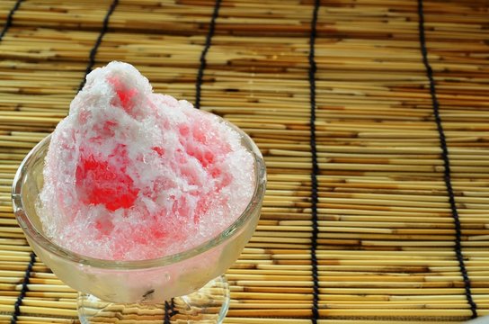 いちごミルクかき氷