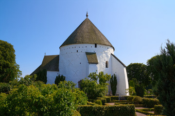 Fototapeta na wymiar Danish round church