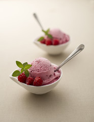 Raspberry ice cream