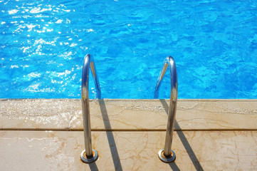 Swimming pool with stairs