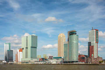Fototapeta na wymiar Pejzaż z holenderskim mieście Rotterdam