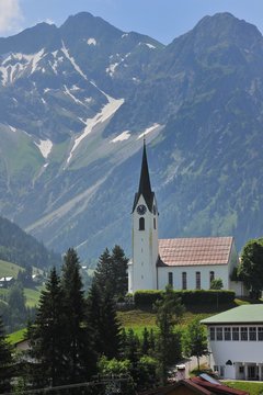 Kirche in Hirschegg Klein Walsertal