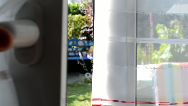&Ouml;ffnen der Terrassent&uuml;r
