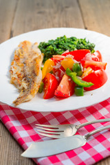salmon sheet spinach tomato