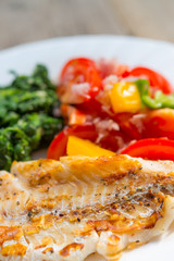 salmon sheet spinach tomato