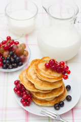 Pancakes with berries