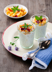 Quarkcreme mit Nektarinen