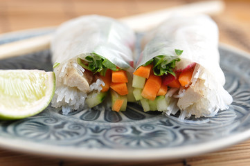 Asiatische Reispapier Rollen