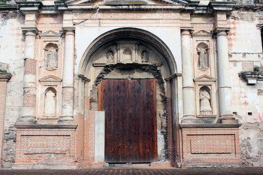 Ruinas de Iglesia entrada frontal