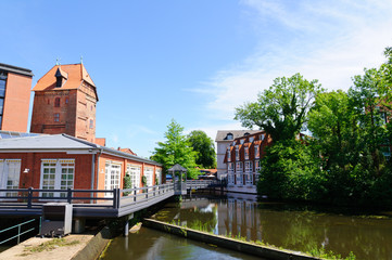 Fototapeta na wymiar Kanały i City of Lüneburg, Niemcy