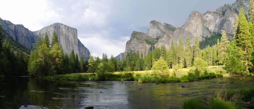 Panoramic view of Merced River in Yosemite National Park.