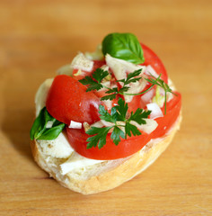 Mozarella Tomato Bread