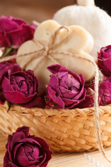 Obraz na płótnie Canvas soap with roses