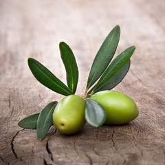 olives with leaves
