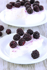 Cheesecake with fresh berries