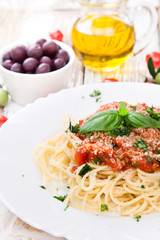 spaghetti with tomatoes